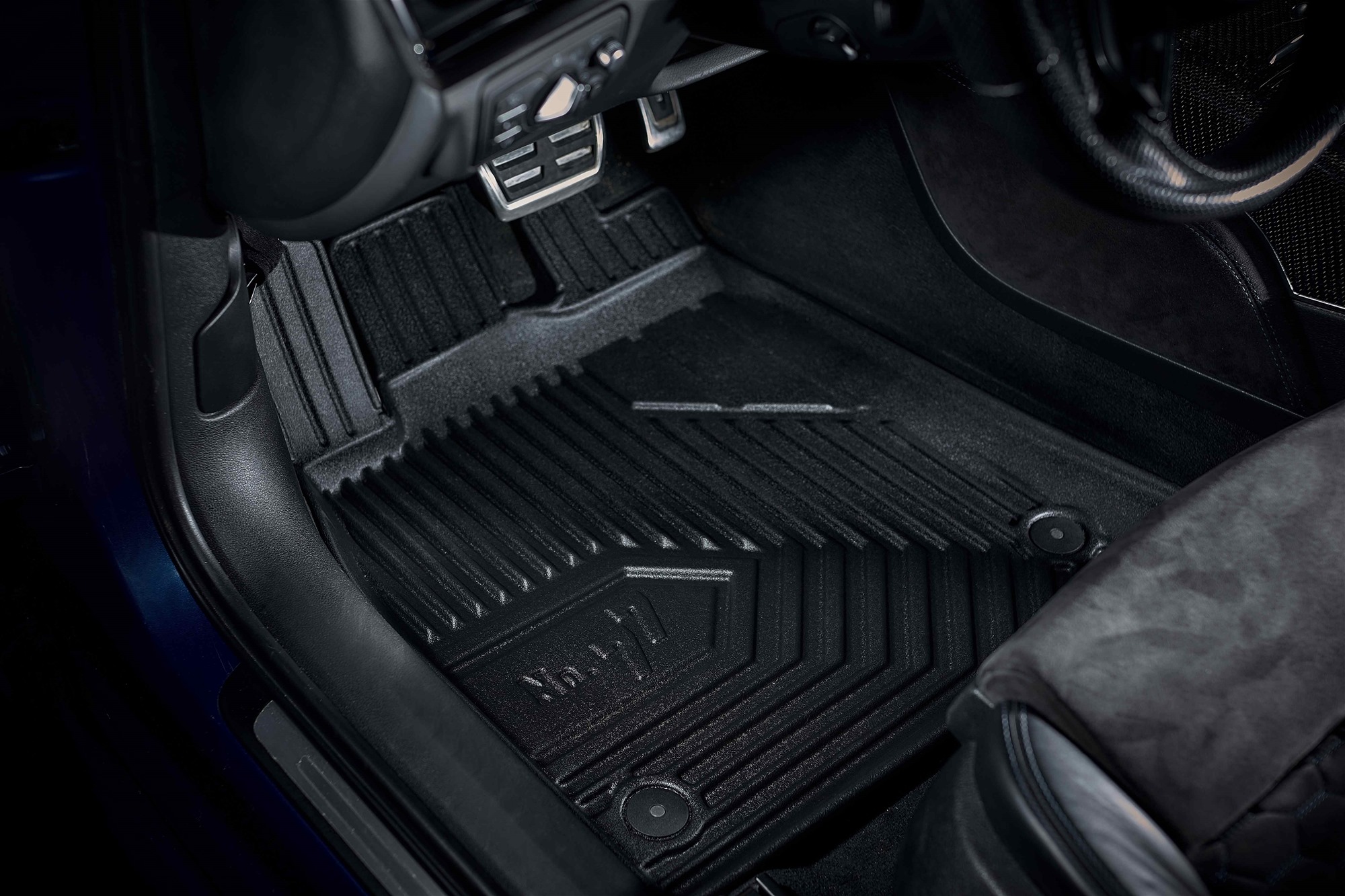 Car mats No77 for Audi Q7 2015-> 4pcs Frogum